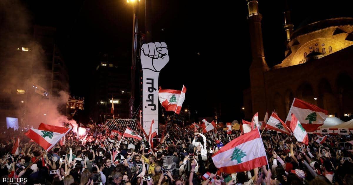 بعد تصاعد الاحتجاجات.. عون يدعو إلى اجتماع للمجلس الأعلى للدفاع في لبنان