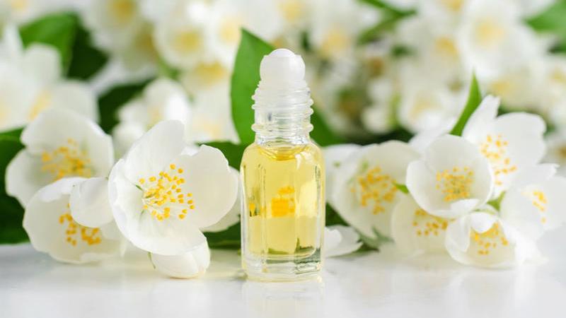 أجمل عطور الياسمين للعروس