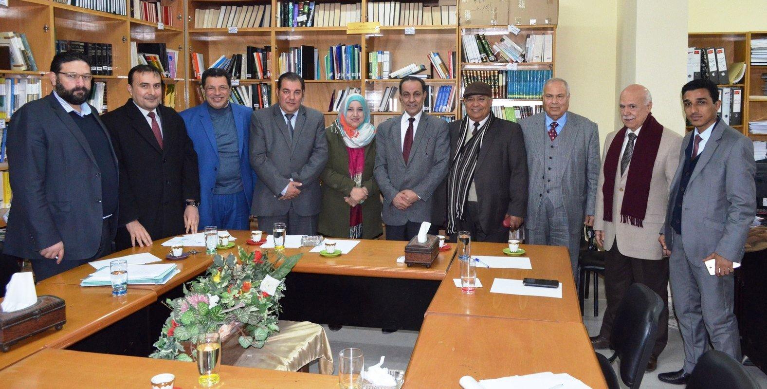 مصدر لـ (أمد) زيارة المستشار القانوني للرئيس عباس الى غزة غير رسمية