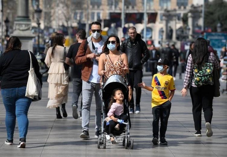 دول أوروبية تستعد لإنهاء عزل كورونا والعودة للحياة مجددًا