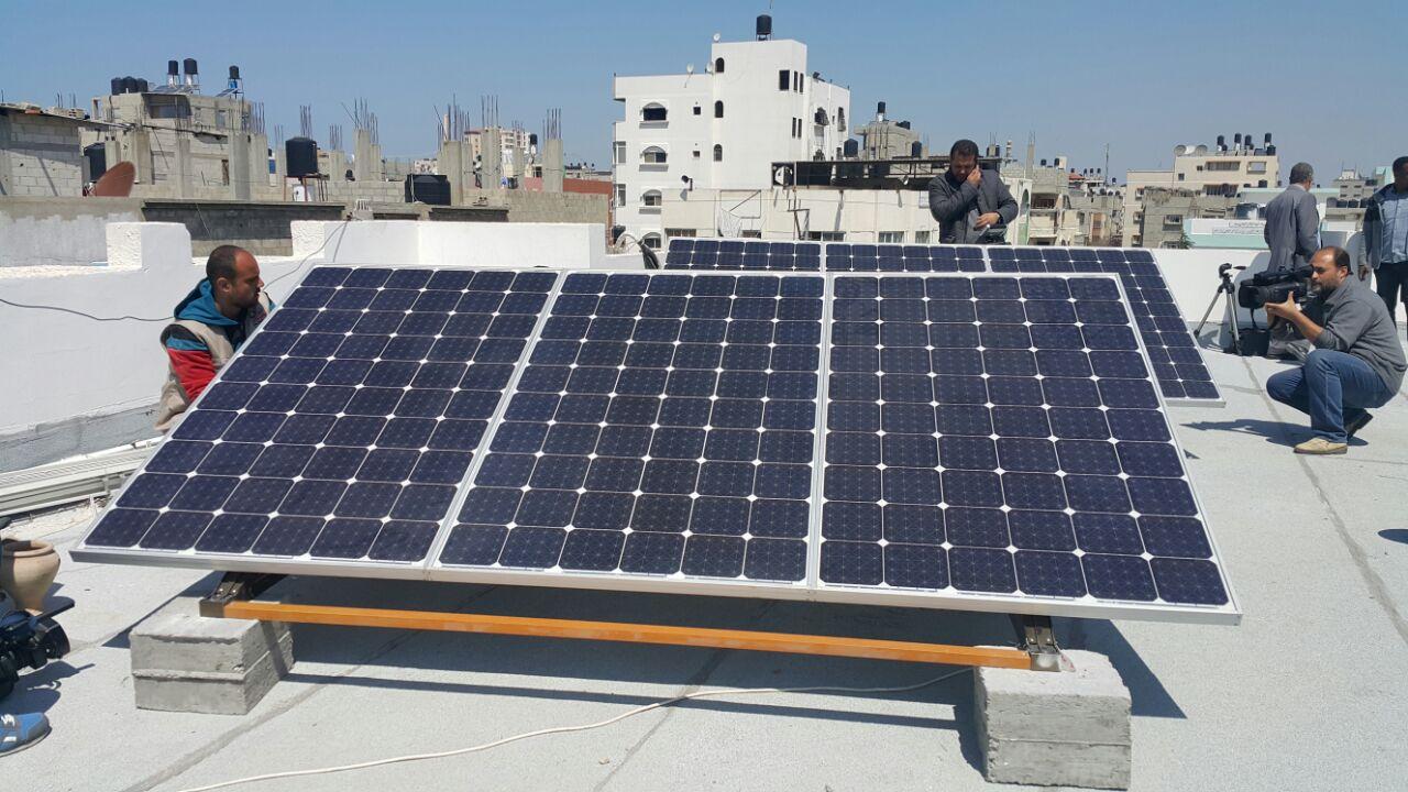 اسرائيل تحطم الواح طاقة شمسية شرق بيت لحم