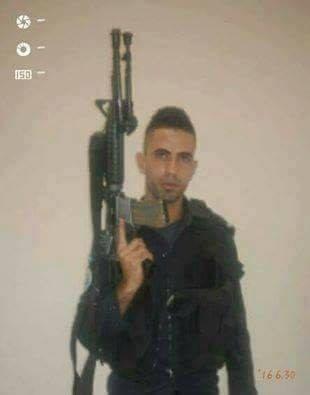 قوات الاحتلال تقتحم منزل الشهيد محمد تركمان..واعتقلت شقيقه