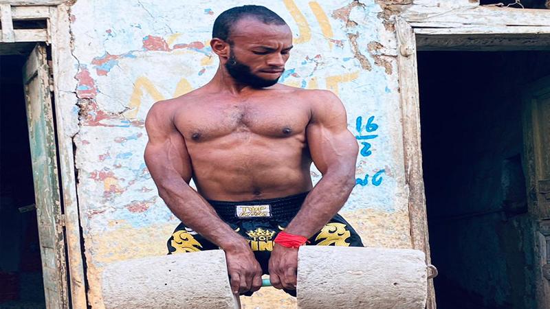 حمادة البولي عامل بناء تحول لصائد جوائز وبطولات