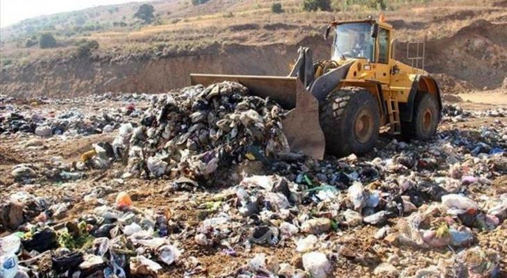 الأشغال العامة تدعو إلى التوقف عن رمي النفايات ومخلّفات البناء في قنوات تصريف المياه