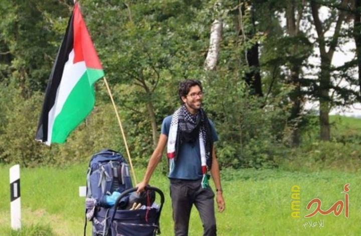 إسرائيل تمنع الناشط السويدي بنجامين لادرا من دخول فلسطين