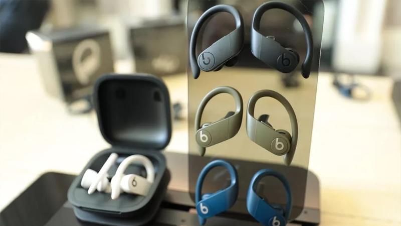 آبل تواجه دعوى قضائية بشأن مشكلات شحن Powerbeats Pro