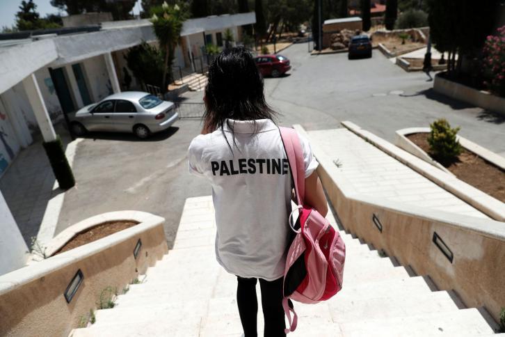 فصل 140 طالب طب فلسطيني من جامعة مولدوفية