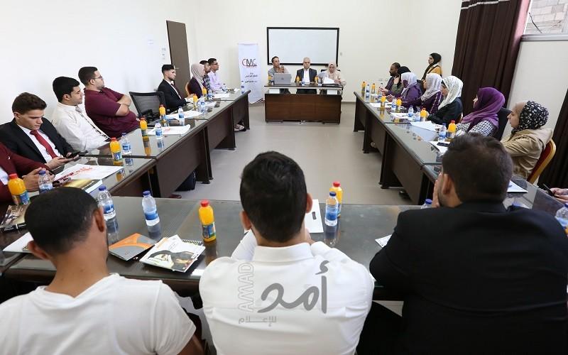 الإعلام المجتمعي يعقد 5 جلسات نقاش مع الأكاديميين حول واقع المرأة في الجامعات بغزة