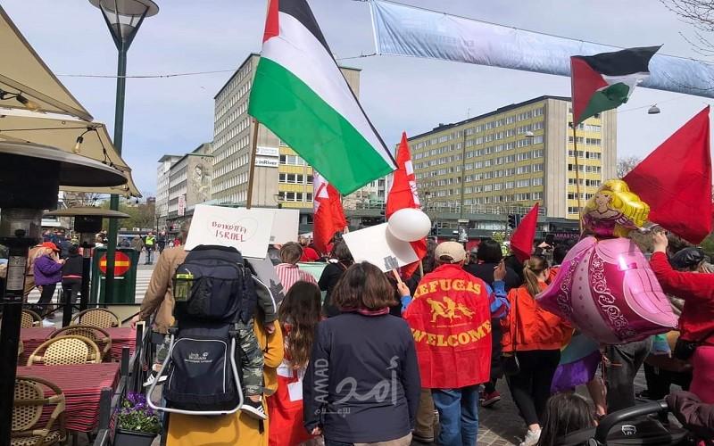 السويد: أنصار الديمقراطية تشارك حزب اليسار السويدي بالمسيرة العمالية