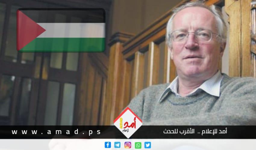 الموت يغيب الصحفي البريطايي الأشهر روبرت فيسك