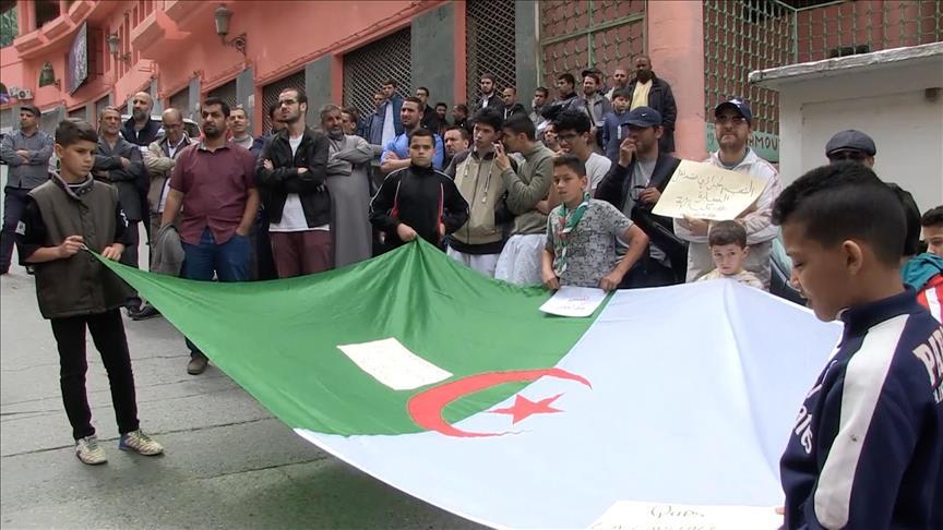 وقفة احتجاجية لنصرة القدس  وتضامنا مع غزة بالجزائر