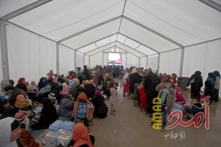 نازحون عراقيون في معسكر بالموصل