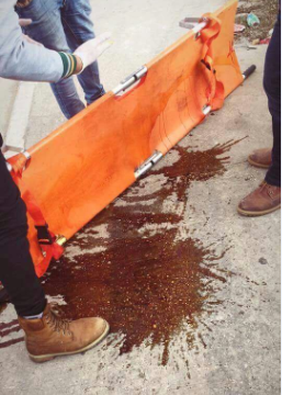 بالفيديو .. محدث: إصابة شاب بجروح بالغة على مدخل البيرة الشمالي بعد طعنه لــ إصابة جندي اسرائيلي