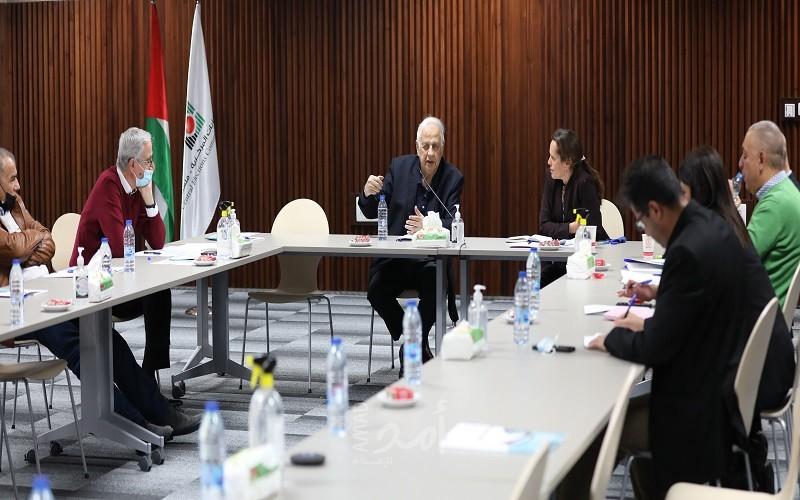 القوائم الانتخابية توقع ميثاق شرف ينظم الحملات الانتخابية