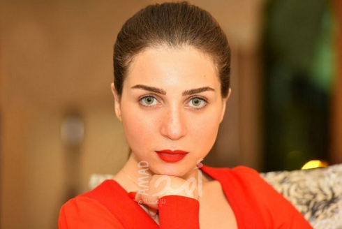 حكاية 3 شائعات في حياة مي عز الدين