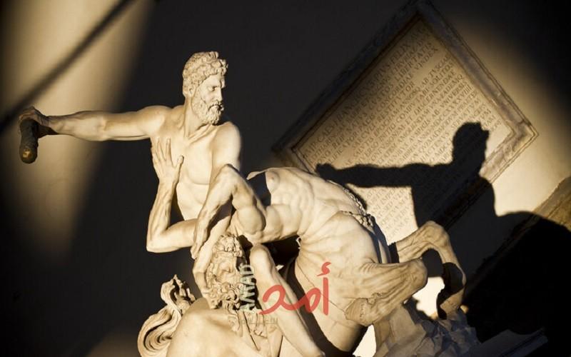 اكتشاف تمثال للإله الروماني هرقل عمره 2000 عام في  مدينة يونانية قديمة