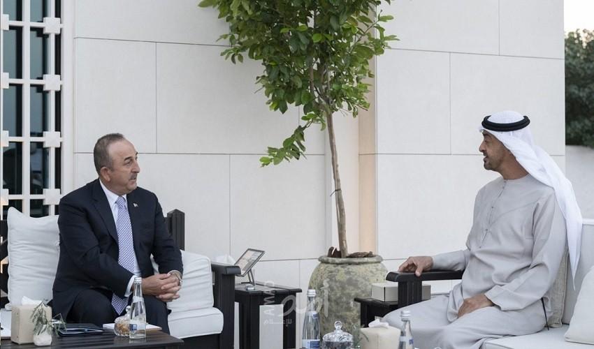 محمد بن زايد وأوغلو يؤكدان أهمية دفع العلاقات الإماراتية التركية إلى الأمام
