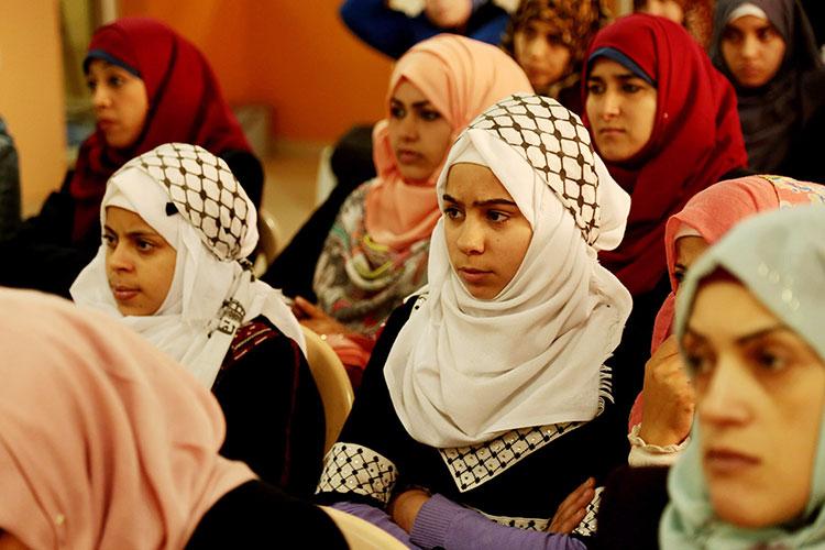 الثقافة والفكر الحر تصدر الدليل الاشاري لذوي الاعاقة السمعية