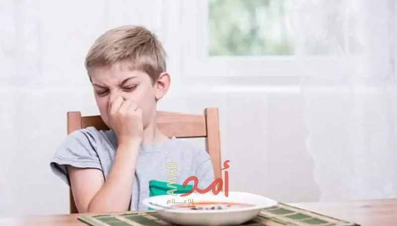(7) نصائح لمساعدة الطفل العنيد على تناول طعام صحي