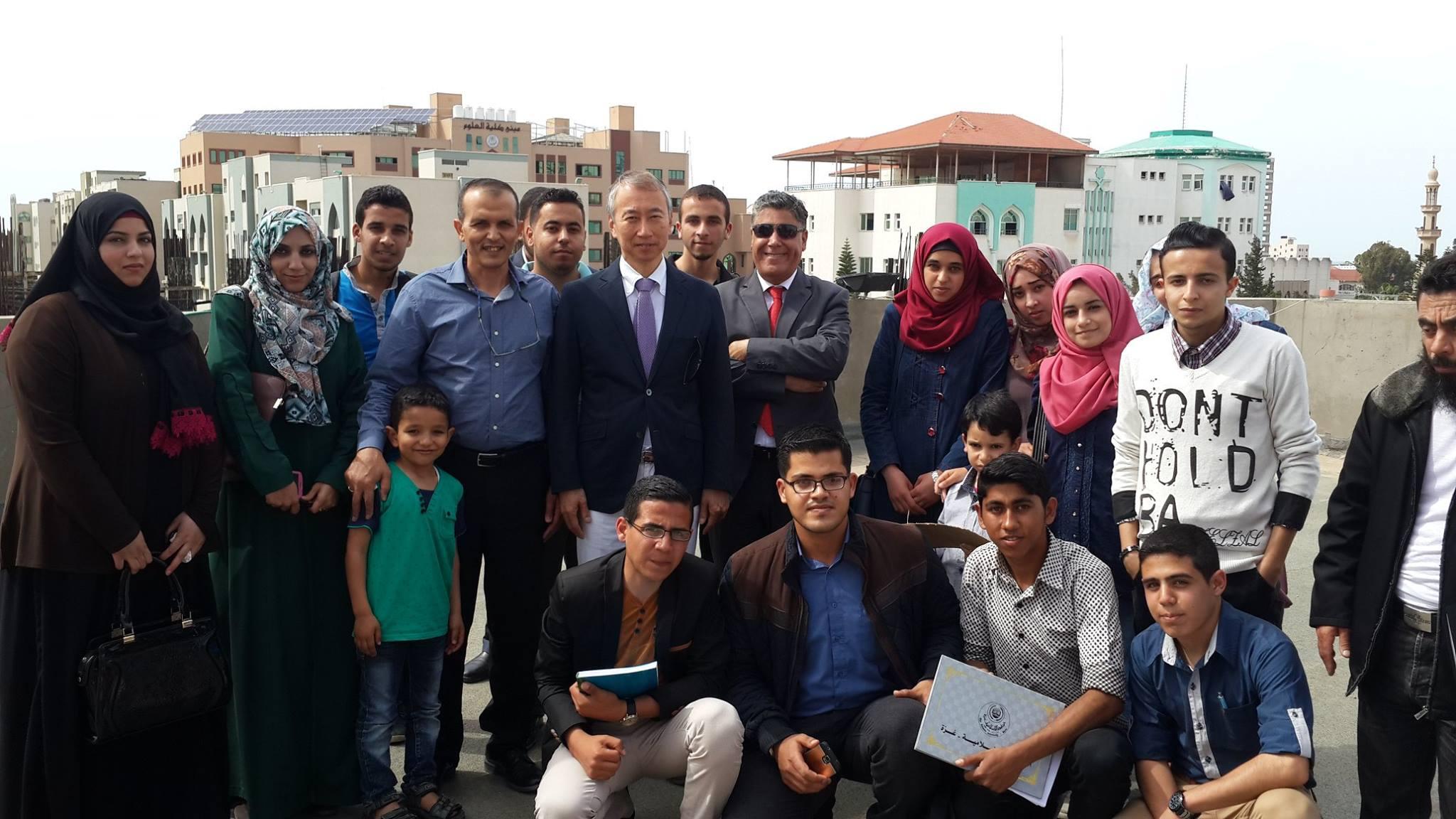 فيديو - في اعتصام أمام جامعة الأقصى..د. محمد ابو عودة لحماس: غير مسوح تحويلها الى روضة أطفال