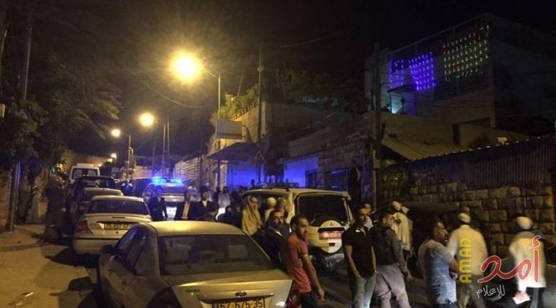 مستوطنون يخطون عبارات عنصرية في قرية جيت غرب نابلس