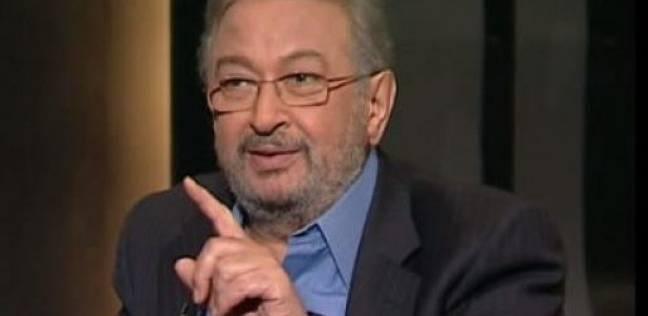 نور الشريف..دمي..ودموعي..وابتساماتي..تنازل عن حلمه بأن يكون لاعبا بنادى الزمالك بسبب حبه للتمثيل - رحلة بالصور