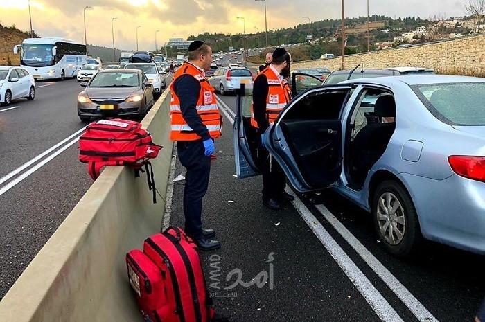 إصابات في حادث سير بمنطقة "أبو غوش" في القدس- صور