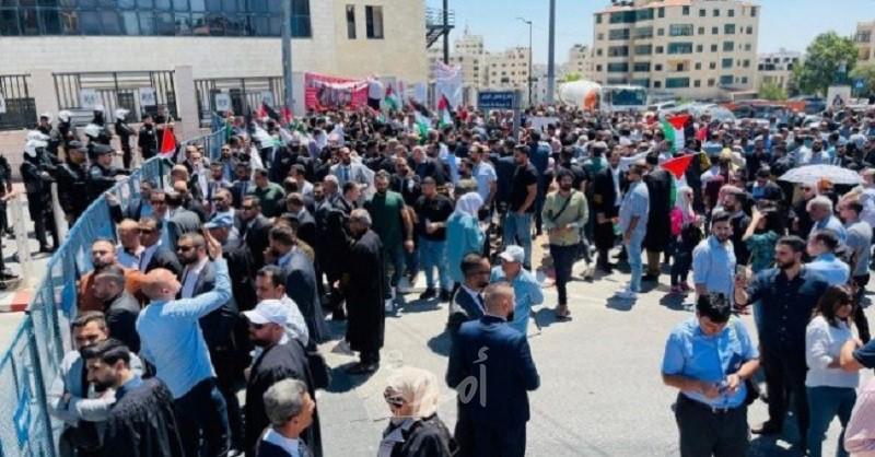 نقابة المحامين تعلّق العمل أمام كافة المحاكم في الضفة الغربية "الثلاثاء"