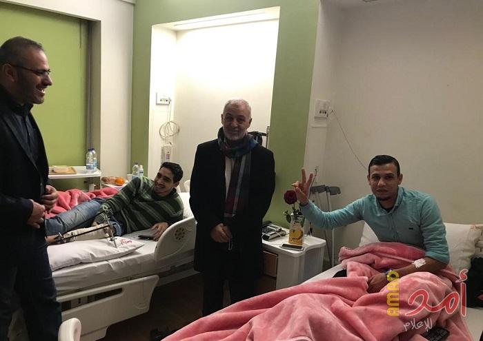 بالصور.. النائب الغول يتفقد عدد من جرحى مسيرات العودة في القاهرة