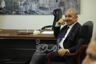 مفسرًا تصريح وزير الزراعة في حكومته حول استيراد الزيتون من إسرائيل..أشتية: حالة كان معمولا بها بالسابق!