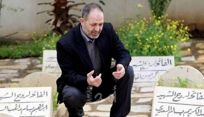 سلطات الاحتلال تمنع زوجة الأسير "بسام السعدي" من زيارته