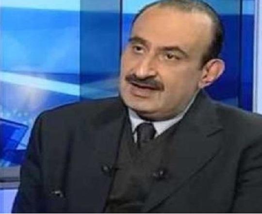 رئيس لا تنقطع أخباره