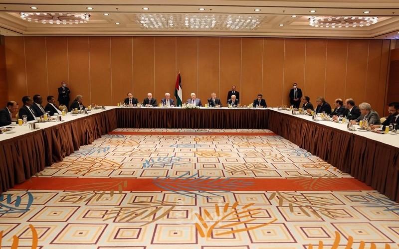 الرئيس عباس يستقبل السفراء العرب المعتمدين لدى تركيا