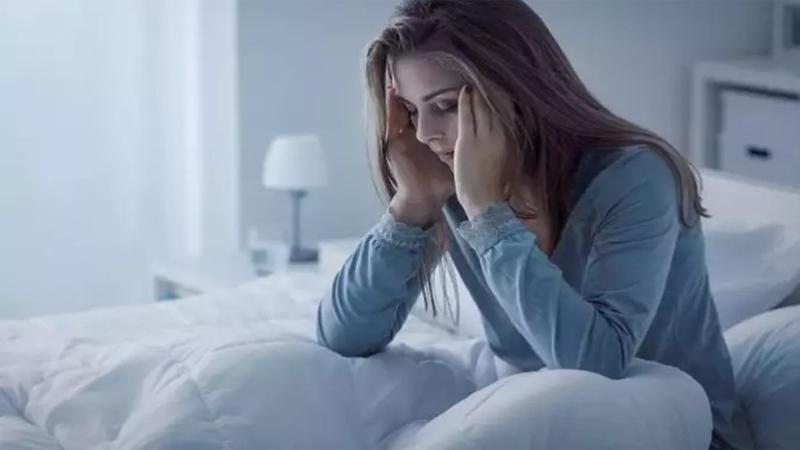 5 أطعمة تساعد على النوم الجيد