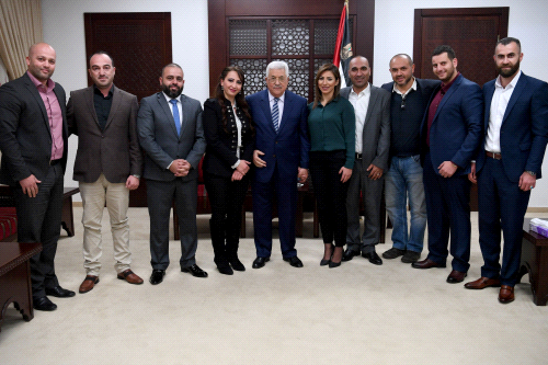 النشطاء برئاسة طارق عباس