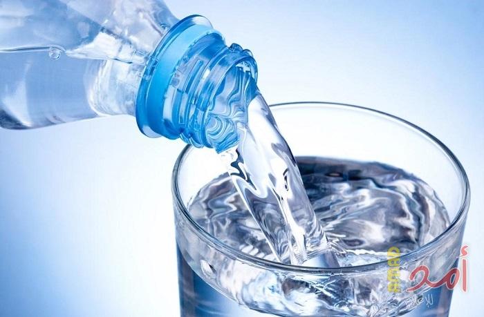 أضرار نقص الماء في الجسم والاقلال من شربه