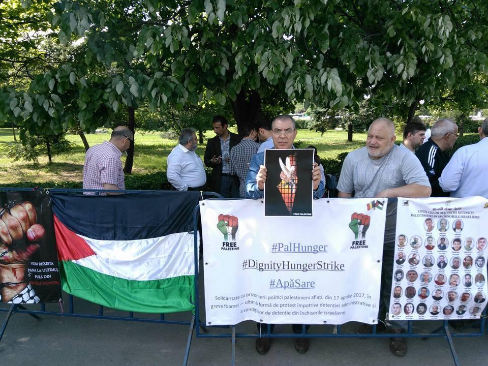 وقفة تضامنية مع الاسرى الفلسطينيين في تورونتو