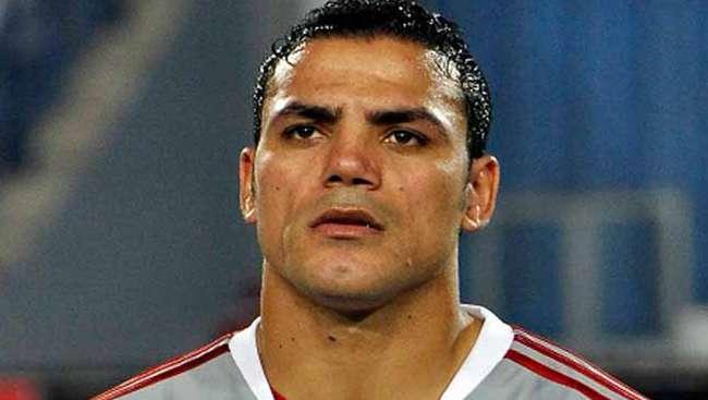 عمرو زكي يوضح حقيقة الحكم عليه بالسجن لمدة عامين