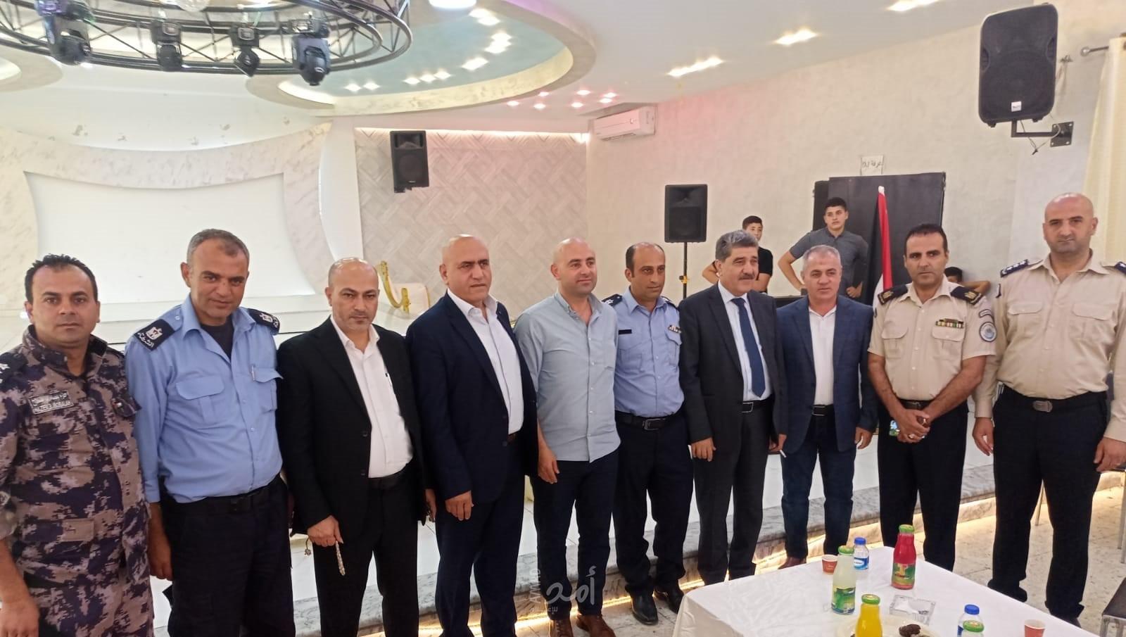 السفير دبور يستقبل الطالبة الفلسطينية لين القاسم