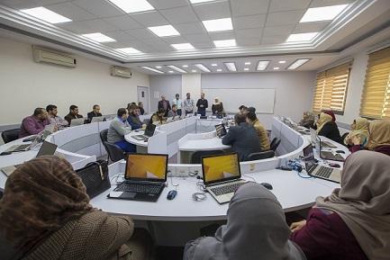 الكلية الجامعية للعلوم التطبيقية تختتم المرحلة الأولى من المخيم الطلابي لريادة الاعمال