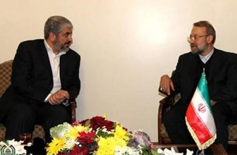 كاتب قطري: لقاء مشعل لاريجاني مجاملة وليس له ما بعده