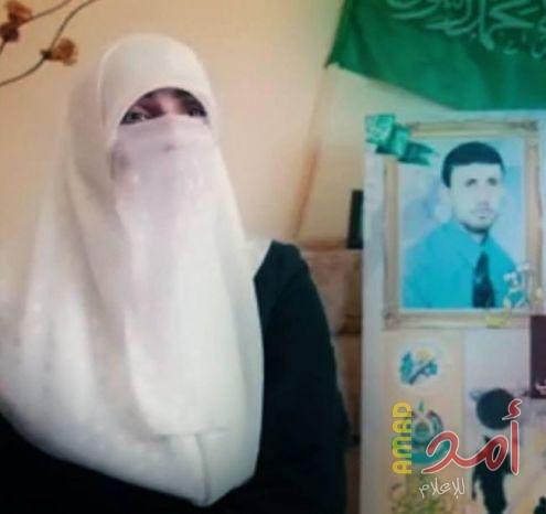 سلطات الاحتلال تمدد اعتقال الأسيرة "دينا السعيد" لـ 8 أيام