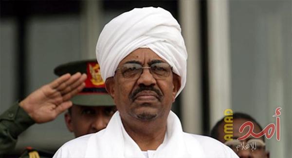 الرئاسة السودانية: البشير يقيل محافظ البنك المركزي