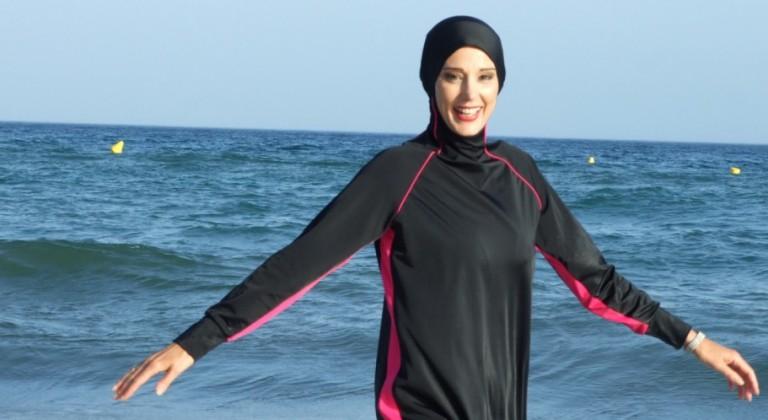 مجلس الدولة الفرنسي  يقرر تعليق قرار حظر "البوركيني"