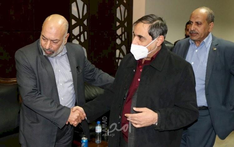موقع أمريكي: قيادات تيار دحلان تعود إلى غزة بتوافق مع حماس؟