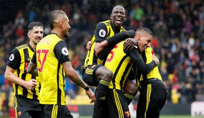 اتحاد جدة يرفض إقالة المدير الفني للفريق رغم الاقتراب من الهبوط