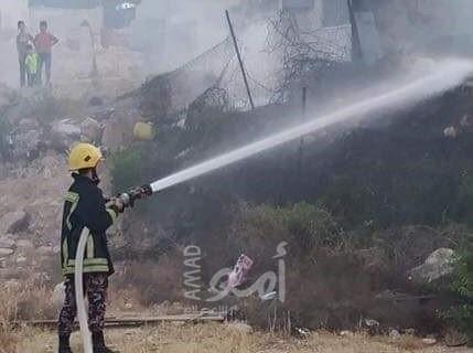 بالصور - نتيجة ارتفاع درجات الحرارة... أضرار مادية في ممتلكات المواطنين جراء حرائق بالضفة الغربية