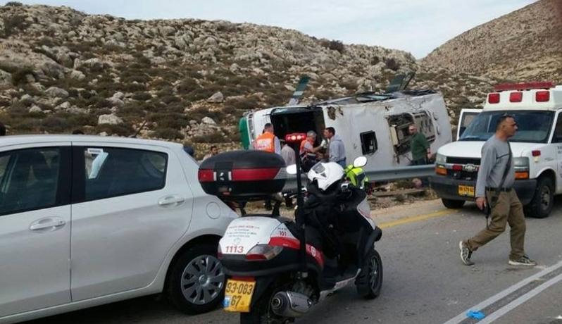 قتلى وعشرات الاصابات في صفوف جنود الاحتلال بإنقلاب ناقلة جند في البيرة