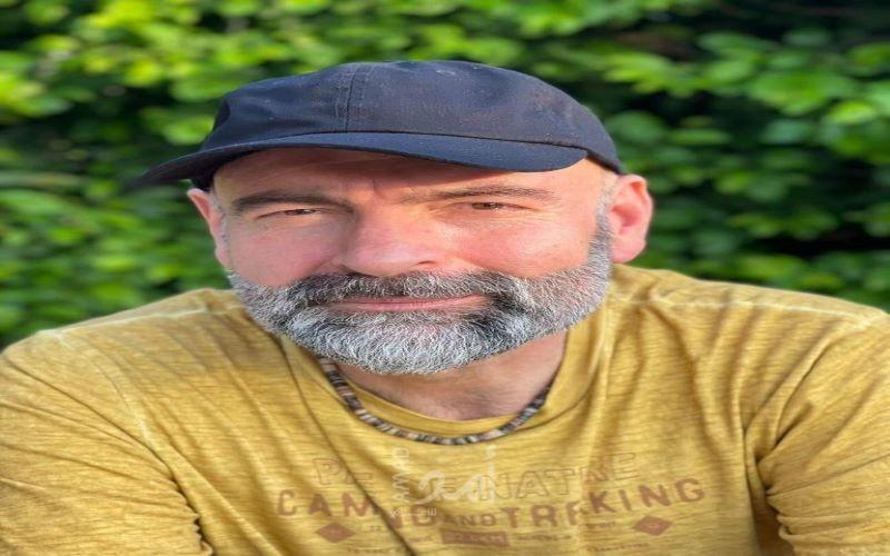 منح جائزة شعرية دولية مرموقة في البوسنة للشاعر الكردي حسين حبش