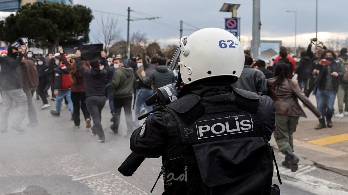 إسطنبول: الشرطة التركية تقمع تظاهرات طلابية تعارض قرارات أردوغان - صور